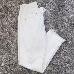 White Cropped Jeans